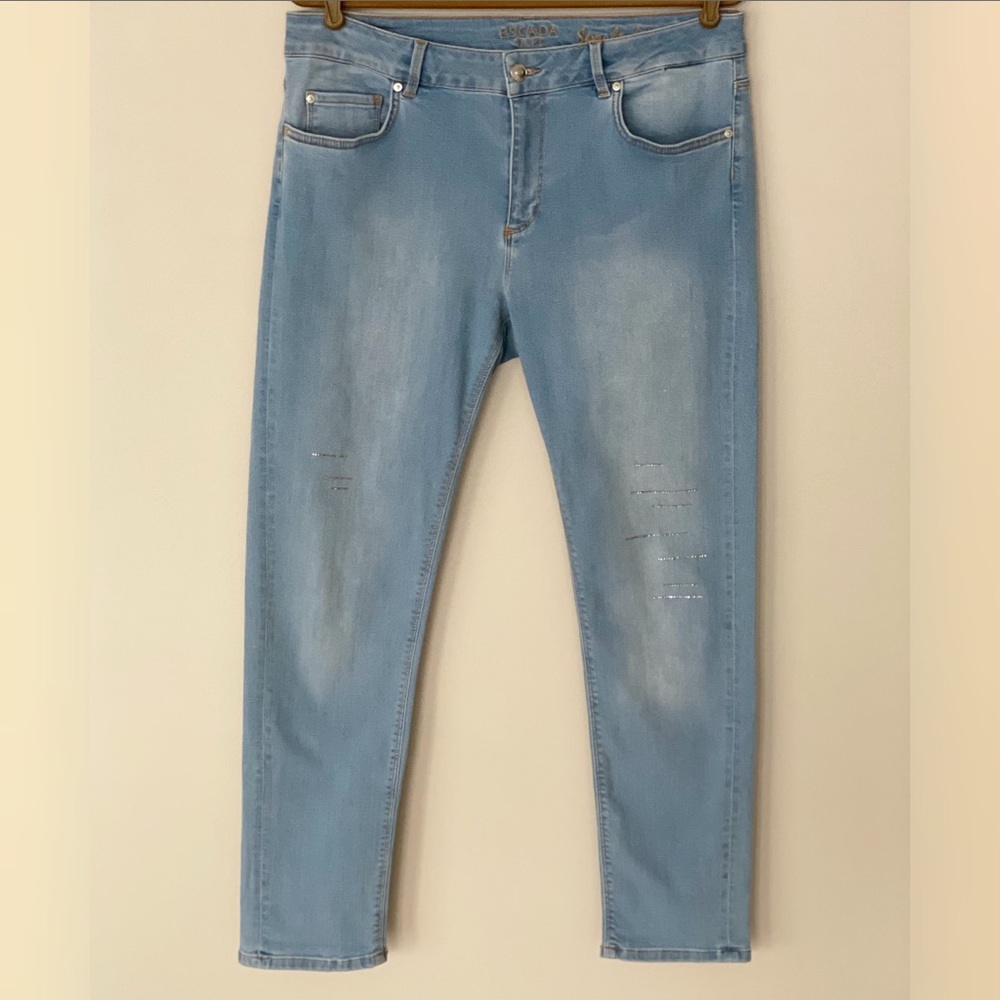 Escada Crystal Embellished Boyfriend Jeans